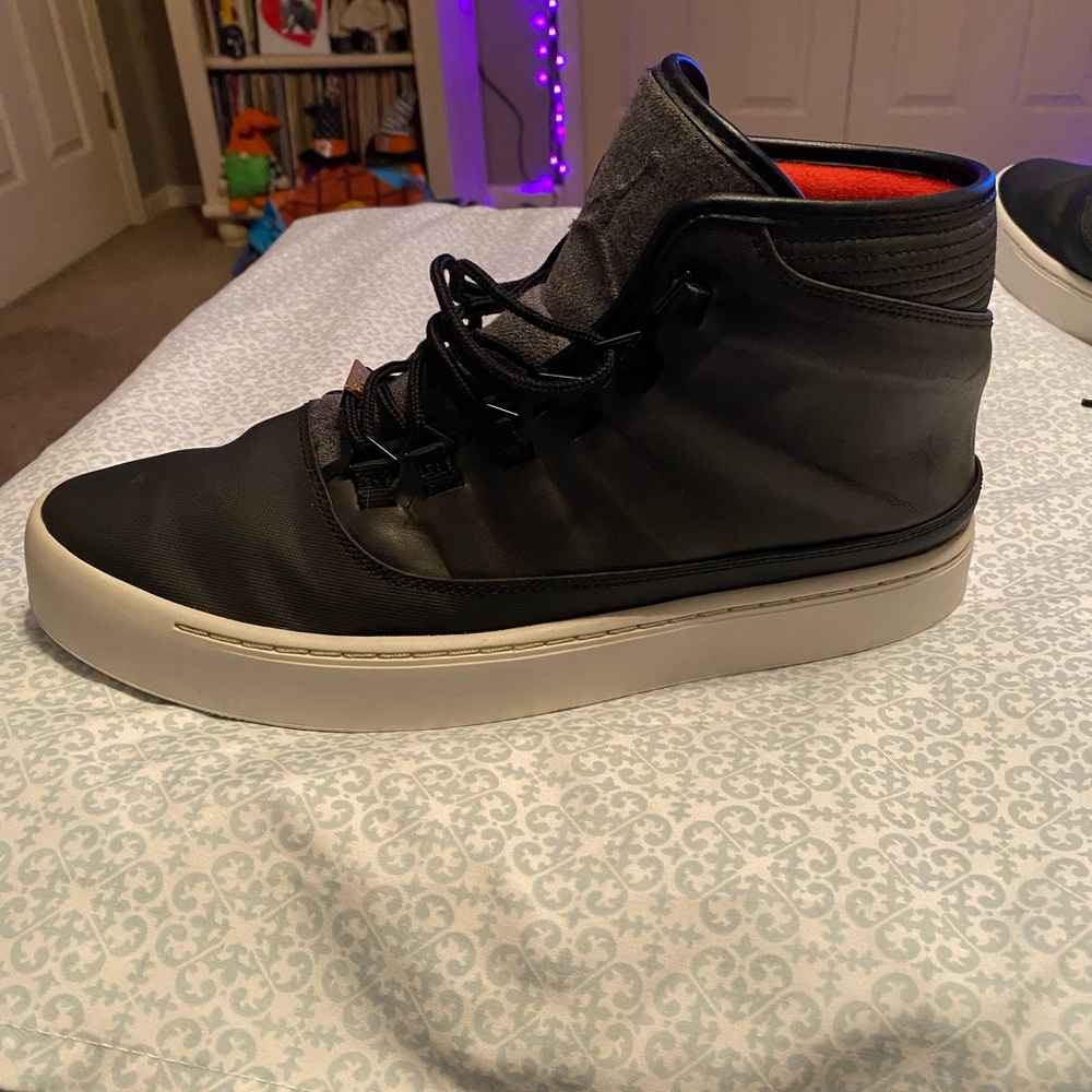 Mens size 11.5 Jordan shoes